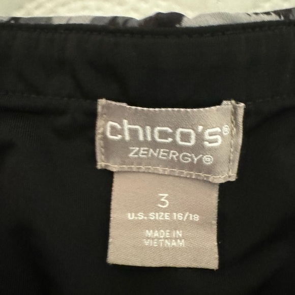 Chicos Zenergy Black/Gray/White Floral Athletic Crop Legging Pant Womens 3 US 16 - Picture 3 of 6